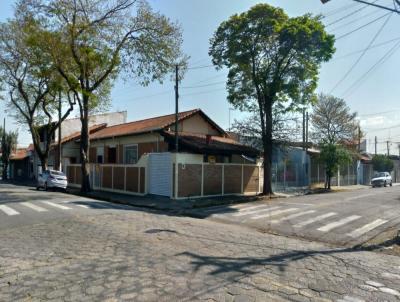 Casa para Venda, em Jacareí, bairro Parque Brasil, 3 dormitórios, 4 banheiros, 1 suíte, 2 vagas